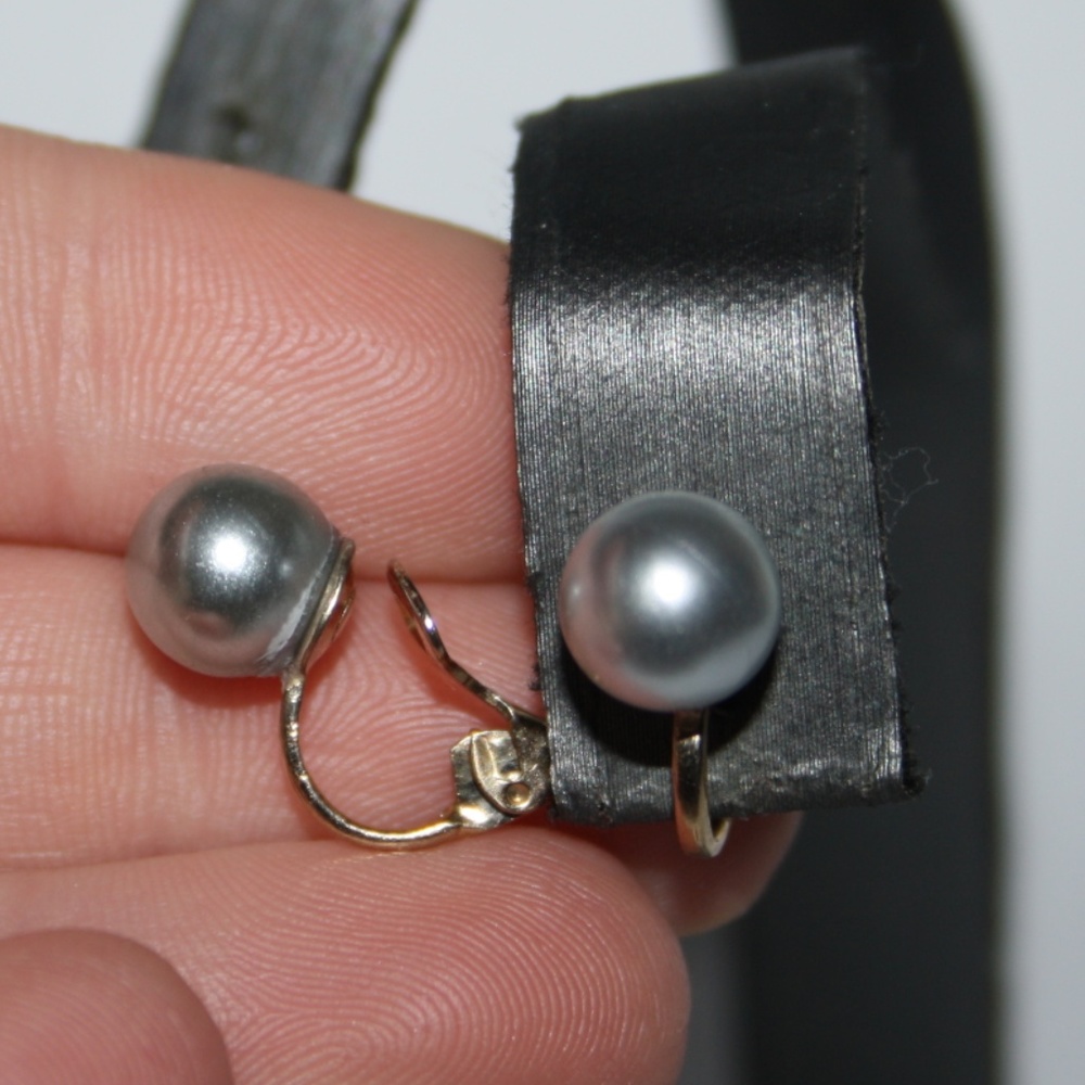 Stunning vintage gray pearl gold earrings - Picture 5 of 5